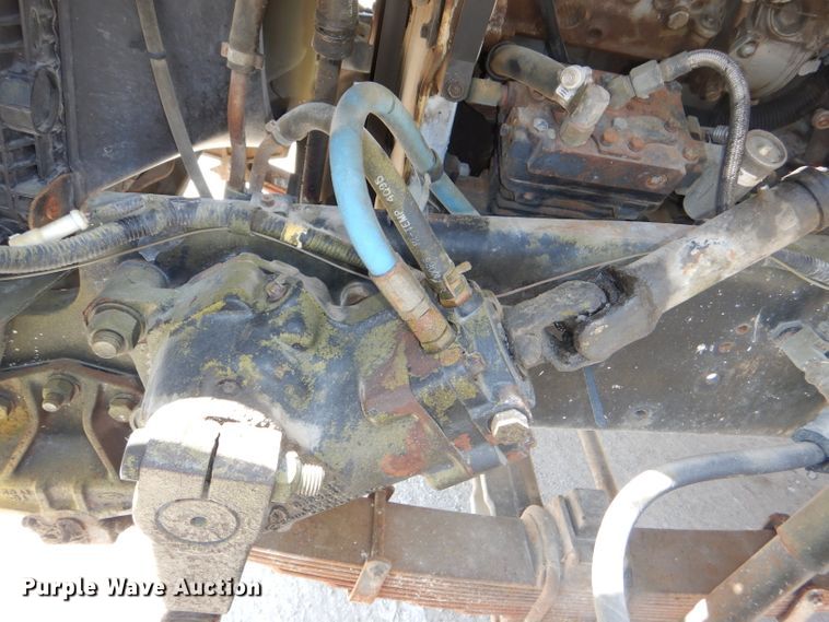 image for item DE3520 1996 Ford F800 crane truck