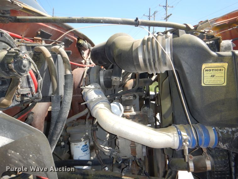 image for item DE3520 1996 Ford F800 crane truck