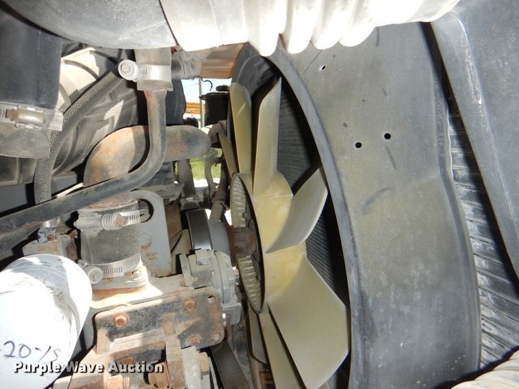 image for item DE3520 1996 Ford F800 crane truck