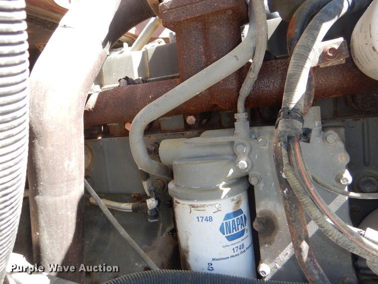 image for item DE3520 1996 Ford F800 crane truck