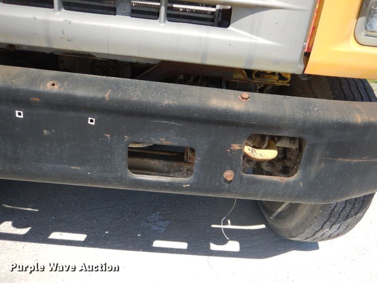 image for item DE3520 1996 Ford F800 crane truck