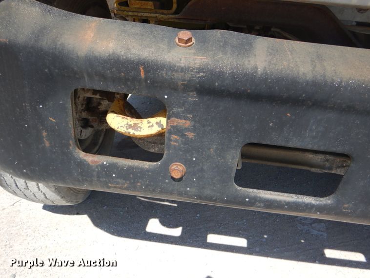 image for item DE3520 1996 Ford F800 crane truck