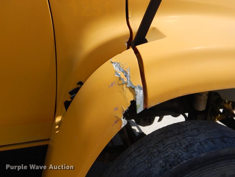 image for item DE3520 1996 Ford F800 crane truck