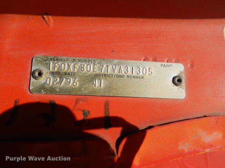 image for item DE3520 1996 Ford F800 crane truck