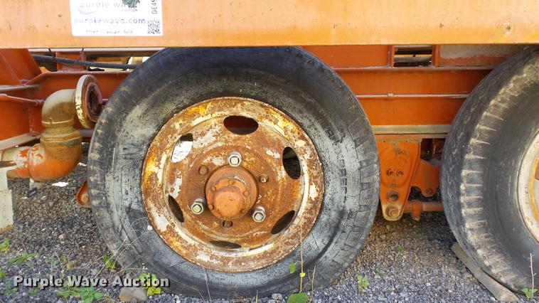 image for item DE4930 1973 Ross 250-8 Mobiliner Central Mix concrete plant