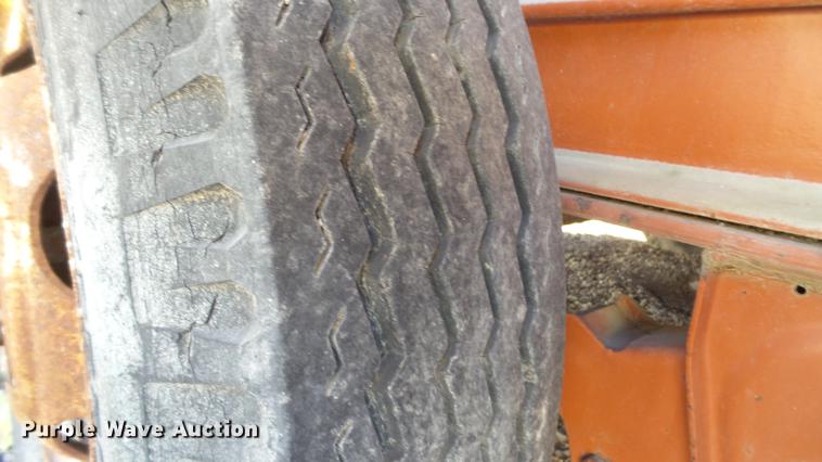 image for item DE4930 1973 Ross 250-8 Mobiliner Central Mix concrete plant