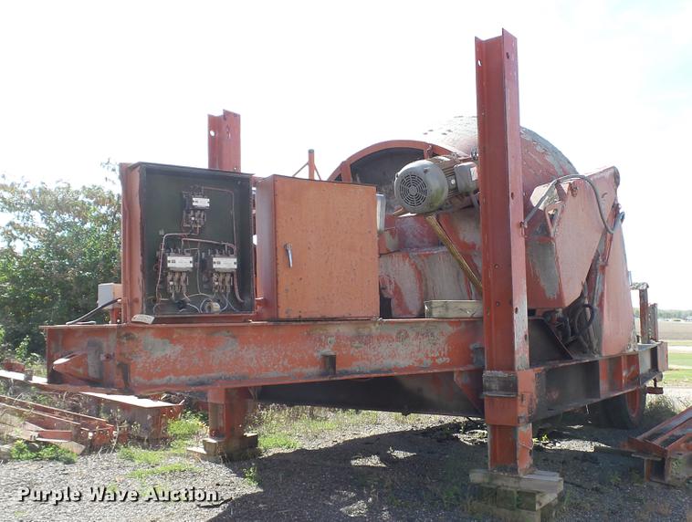 image for item DE4930 1973 Ross 250-8 Mobiliner Central Mix concrete plant