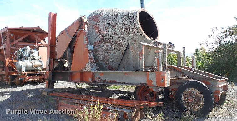 image for item DE4930 1973 Ross 250-8 Mobiliner Central Mix concrete plant