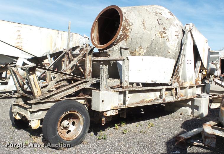 image for item DE4931 1990 Ross 135-10 Uniplant Central Mix concrete plant