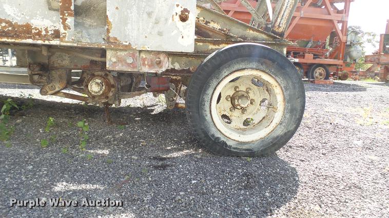 image for item DE4931 1990 Ross 135-10 Uniplant Central Mix concrete plant