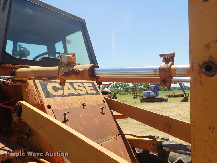 image for item DE5432 Case W14 wheel loader