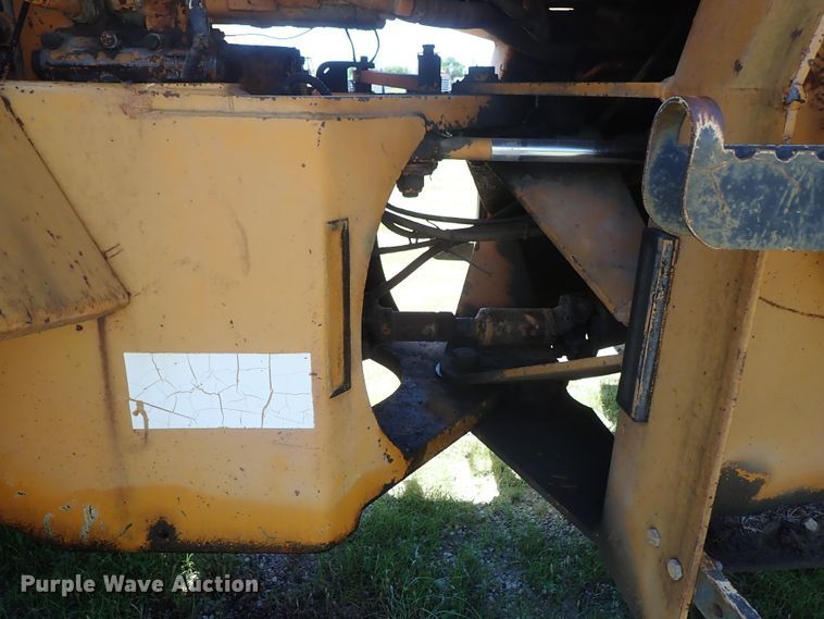 image for item DE5432 Case W14 wheel loader