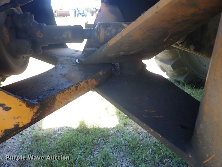 image for item DE5432 Case W14 wheel loader