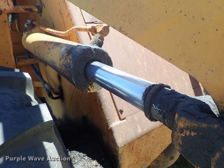 image for item DE5432 Case W14 wheel loader