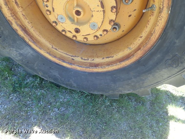 image for item DE5432 Case W14 wheel loader