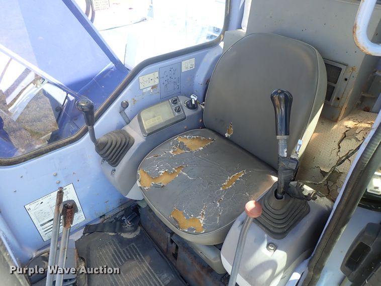 image for item DE5433 Komatsu PC128UU-1E excavator