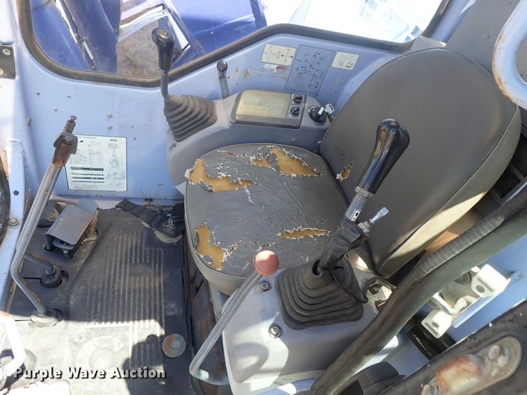 image for item DE5433 Komatsu PC128UU-1E excavator