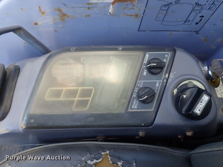 image for item DE5433 Komatsu PC128UU-1E excavator