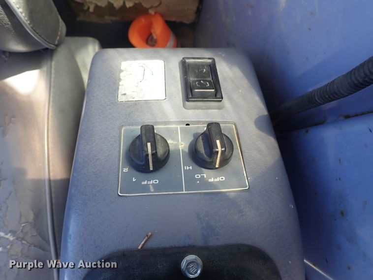 image for item DE5433 Komatsu PC128UU-1E excavator