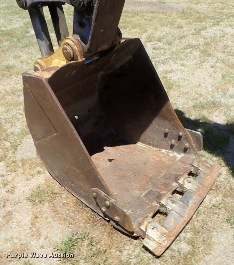 image for item DE5433 Komatsu PC128UU-1E excavator