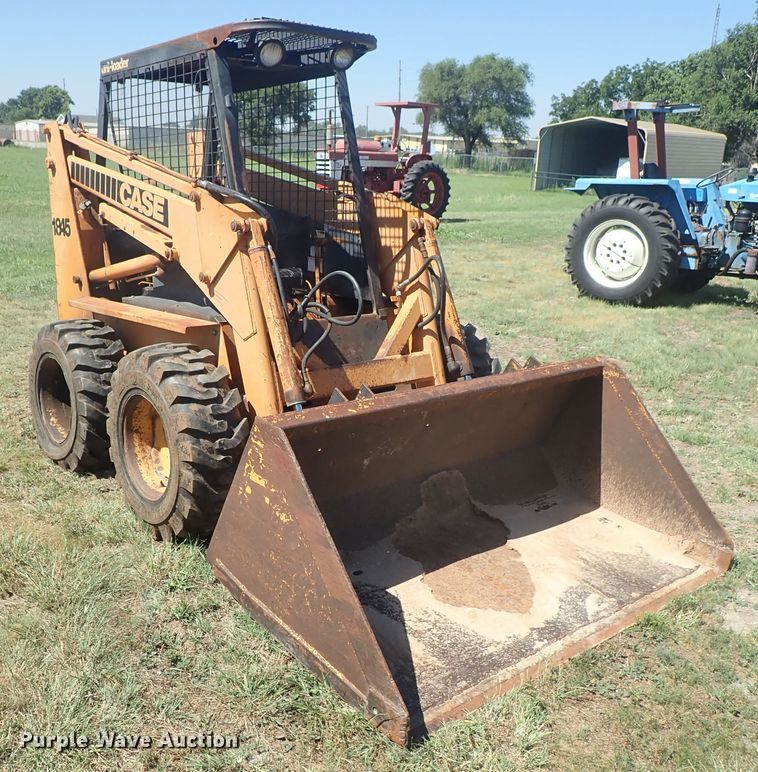 image for item DE5439 1981 Case 1845 skid steer