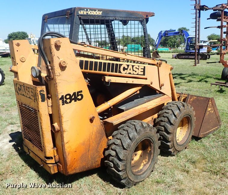 image for item DE5439 1981 Case 1845 skid steer