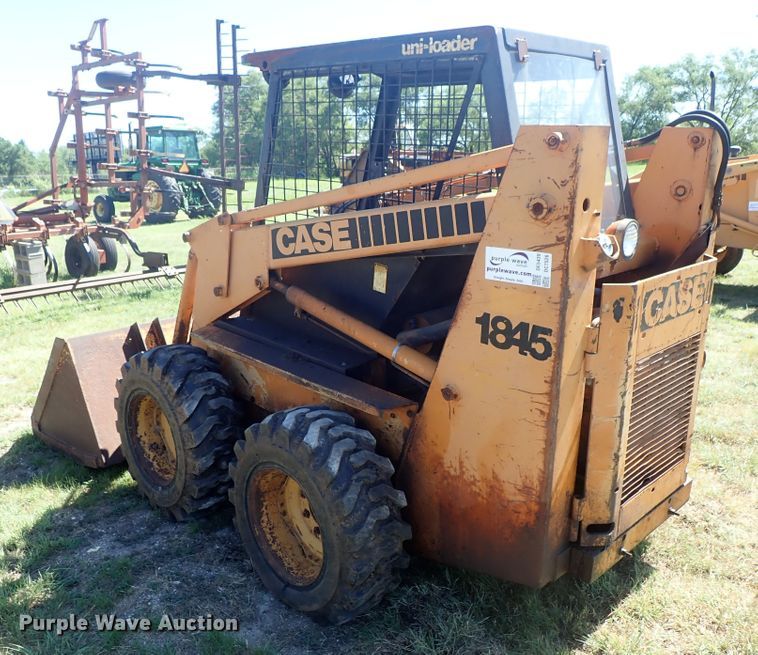 image for item DE5439 1981 Case 1845 skid steer