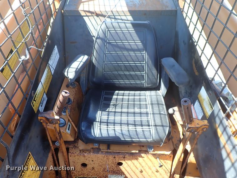 image for item DE5439 1981 Case 1845 skid steer