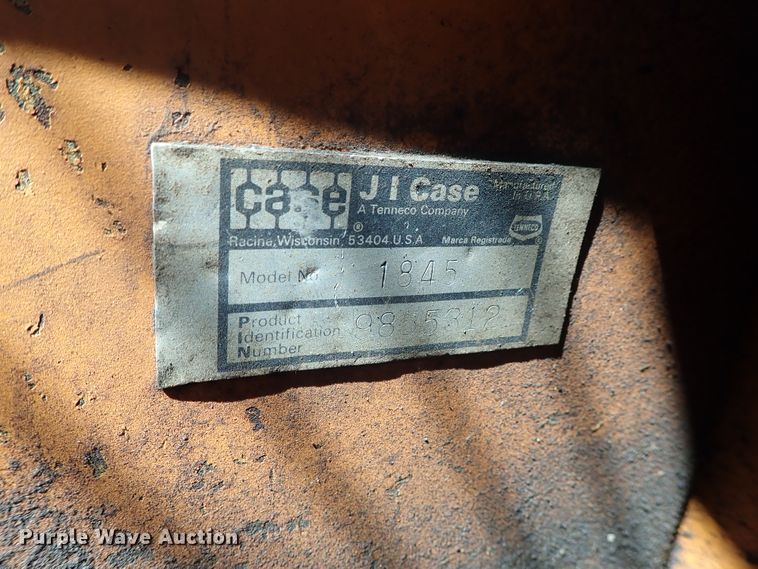 image for item DE5439 1981 Case 1845 skid steer