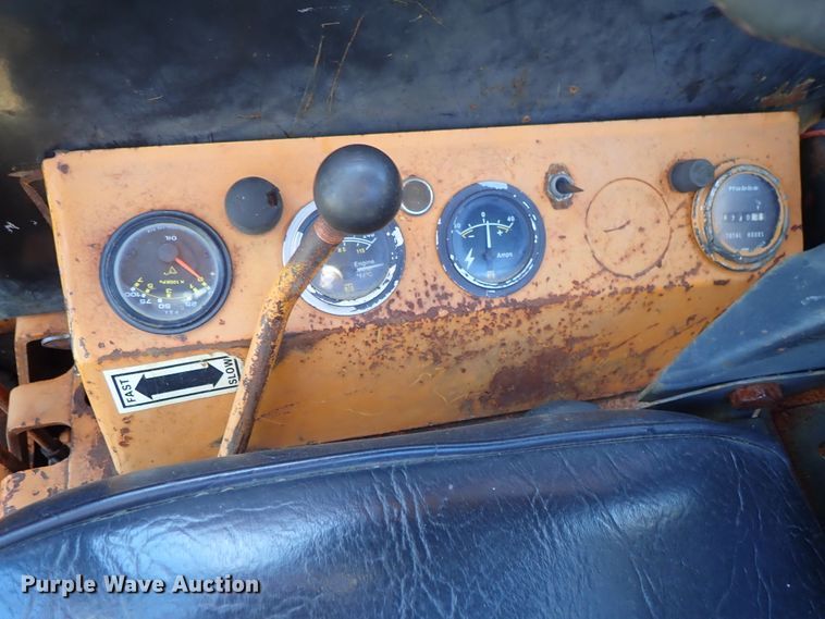 image for item DE5439 1981 Case 1845 skid steer