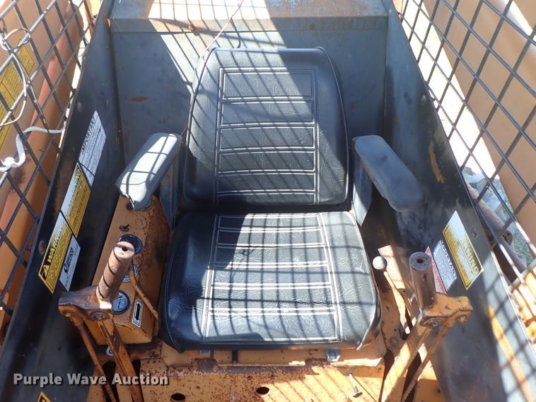 image for item DE5439 1981 Case 1845 skid steer