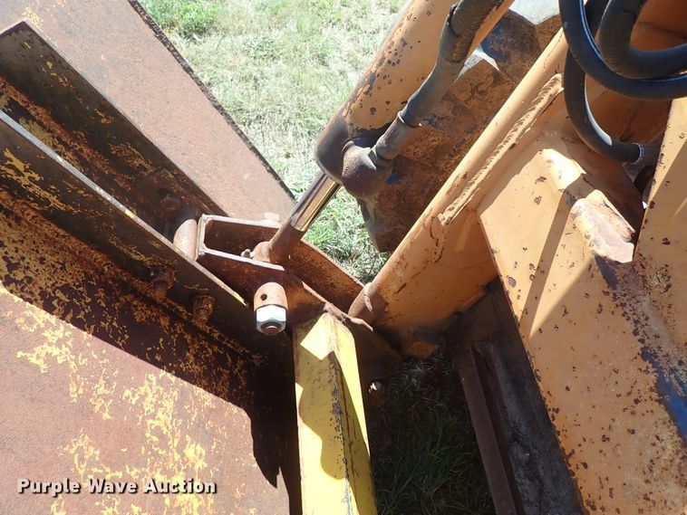 image for item DE5439 1981 Case 1845 skid steer