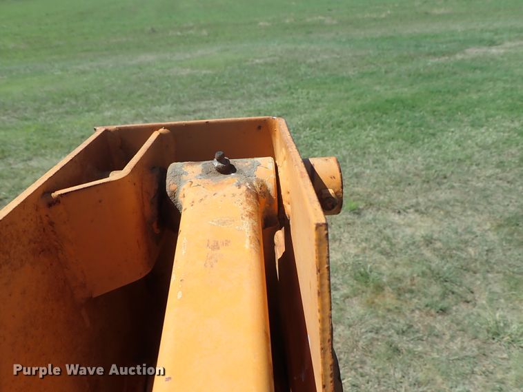 image for item DE5439 1981 Case 1845 skid steer