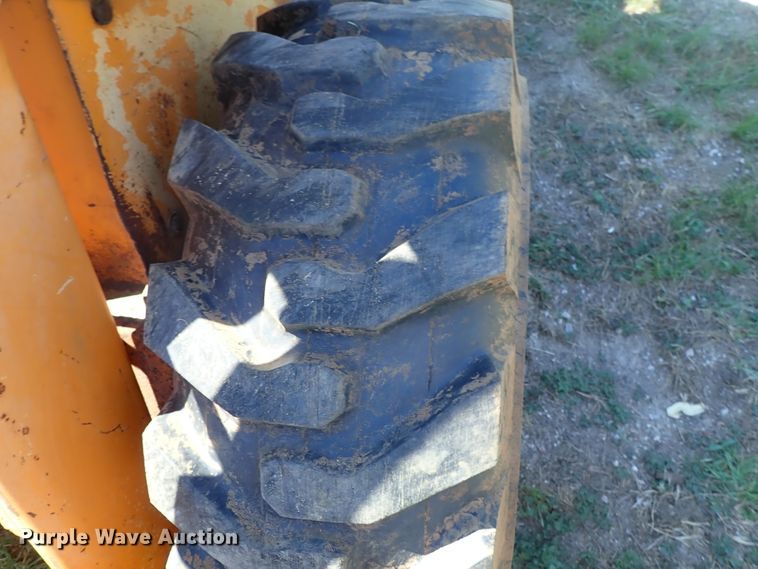 image for item DE5439 1981 Case 1845 skid steer