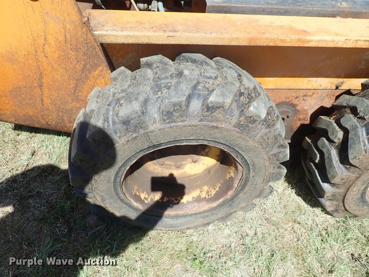 image for item DE5439 1981 Case 1845 skid steer