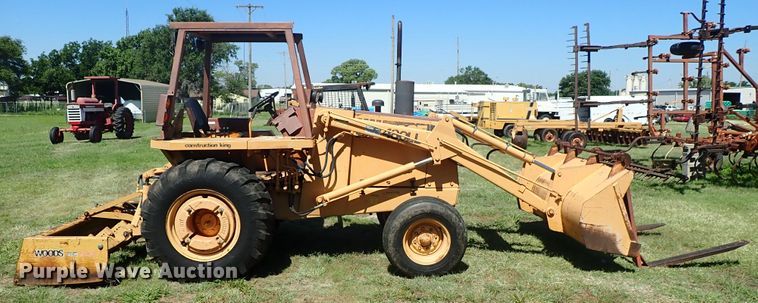image for item DE5440 1983 Case 480LL landscape tractor