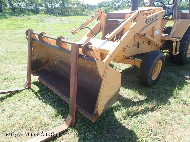 image for item DE5440 1983 Case 480LL landscape tractor