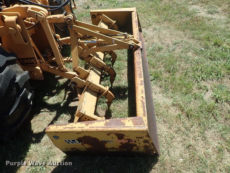 image for item DE5440 1983 Case 480LL landscape tractor