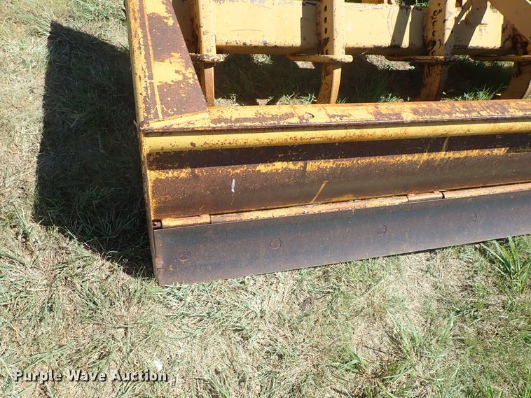 image for item DE5440 1983 Case 480LL landscape tractor