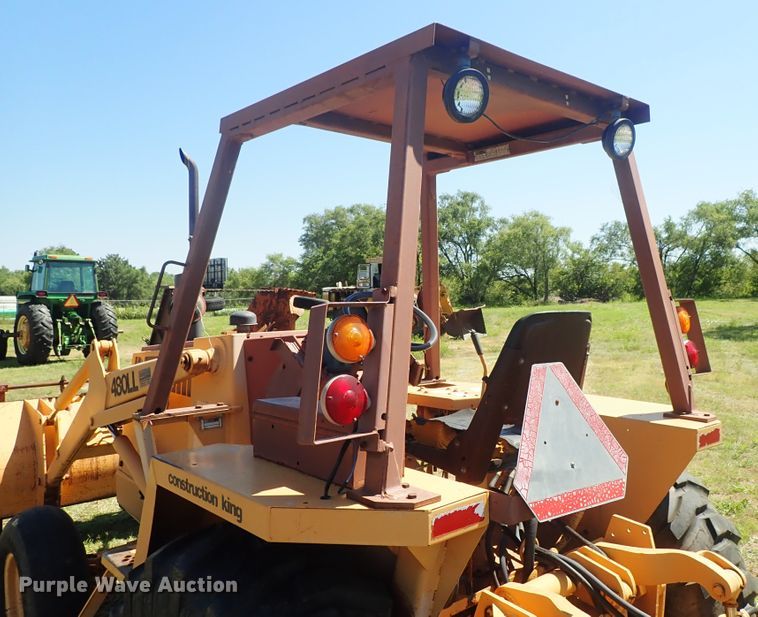image for item DE5440 1983 Case 480LL landscape tractor