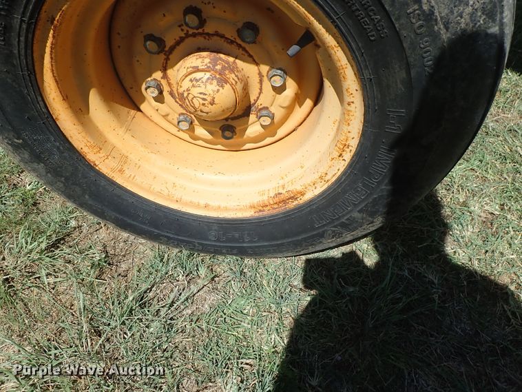 image for item DE5440 1983 Case 480LL landscape tractor