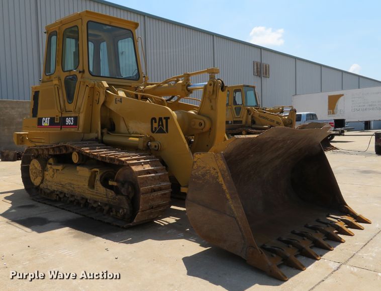 image for item DE8128 1988 Caterpillar 963 LGP track loader