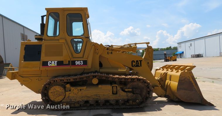 image for item DE8128 1988 Caterpillar 963 LGP track loader