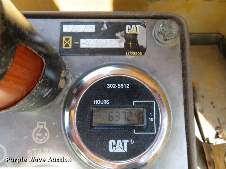 image for item DE8128 1988 Caterpillar 963 LGP track loader