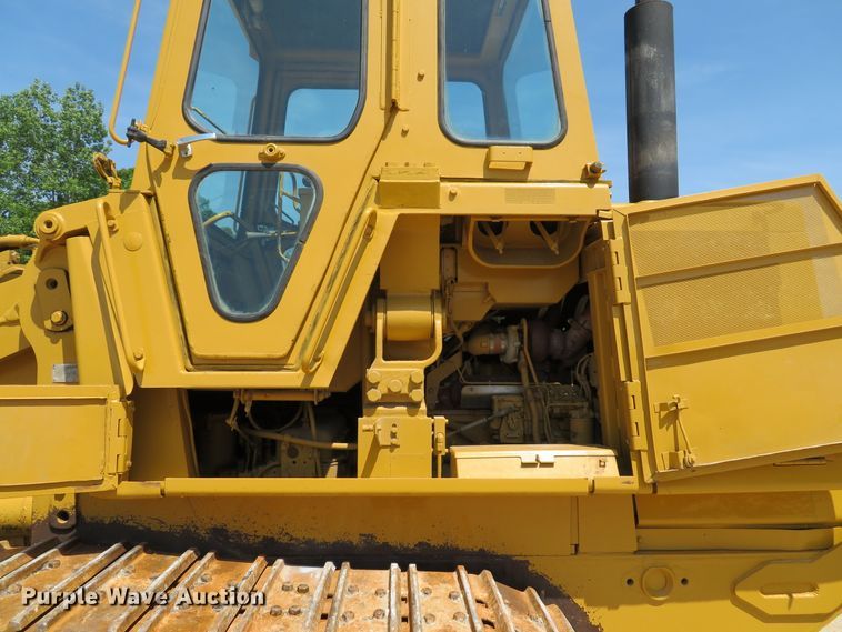 image for item DE8128 1988 Caterpillar 963 LGP track loader