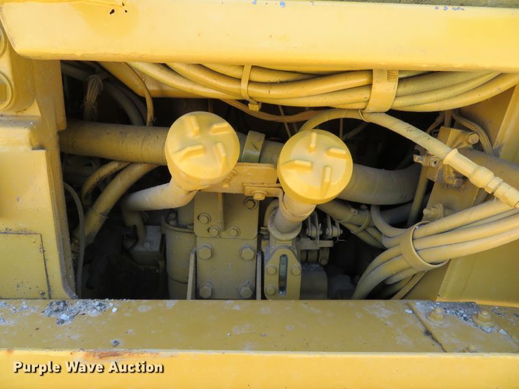 image for item DE8128 1988 Caterpillar 963 LGP track loader