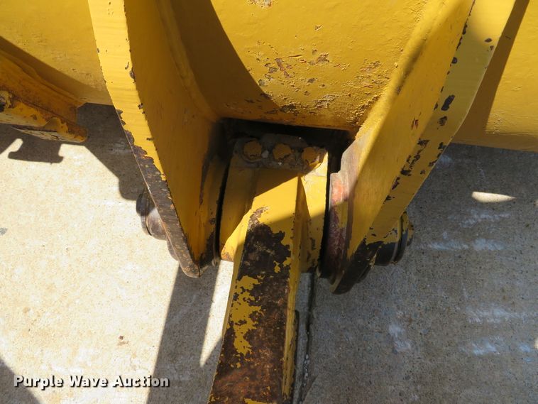 image for item DE8128 1988 Caterpillar 963 LGP track loader