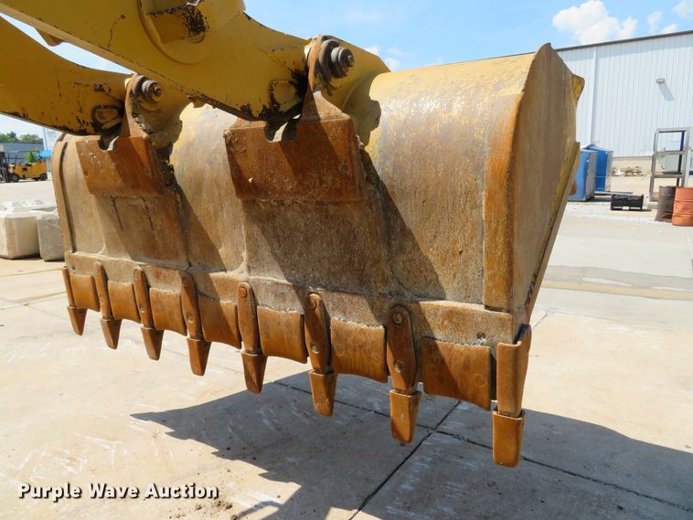 image for item DE8128 1988 Caterpillar 963 LGP track loader