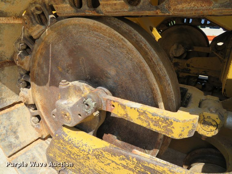 image for item DE8128 1988 Caterpillar 963 LGP track loader