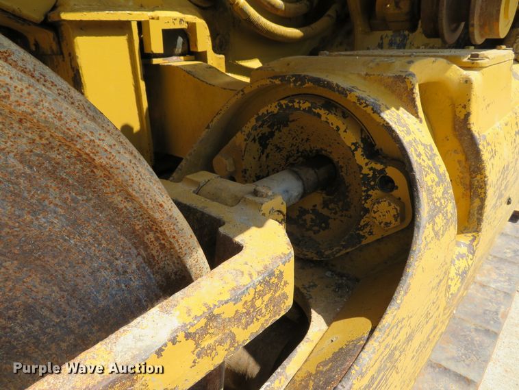 image for item DE8128 1988 Caterpillar 963 LGP track loader